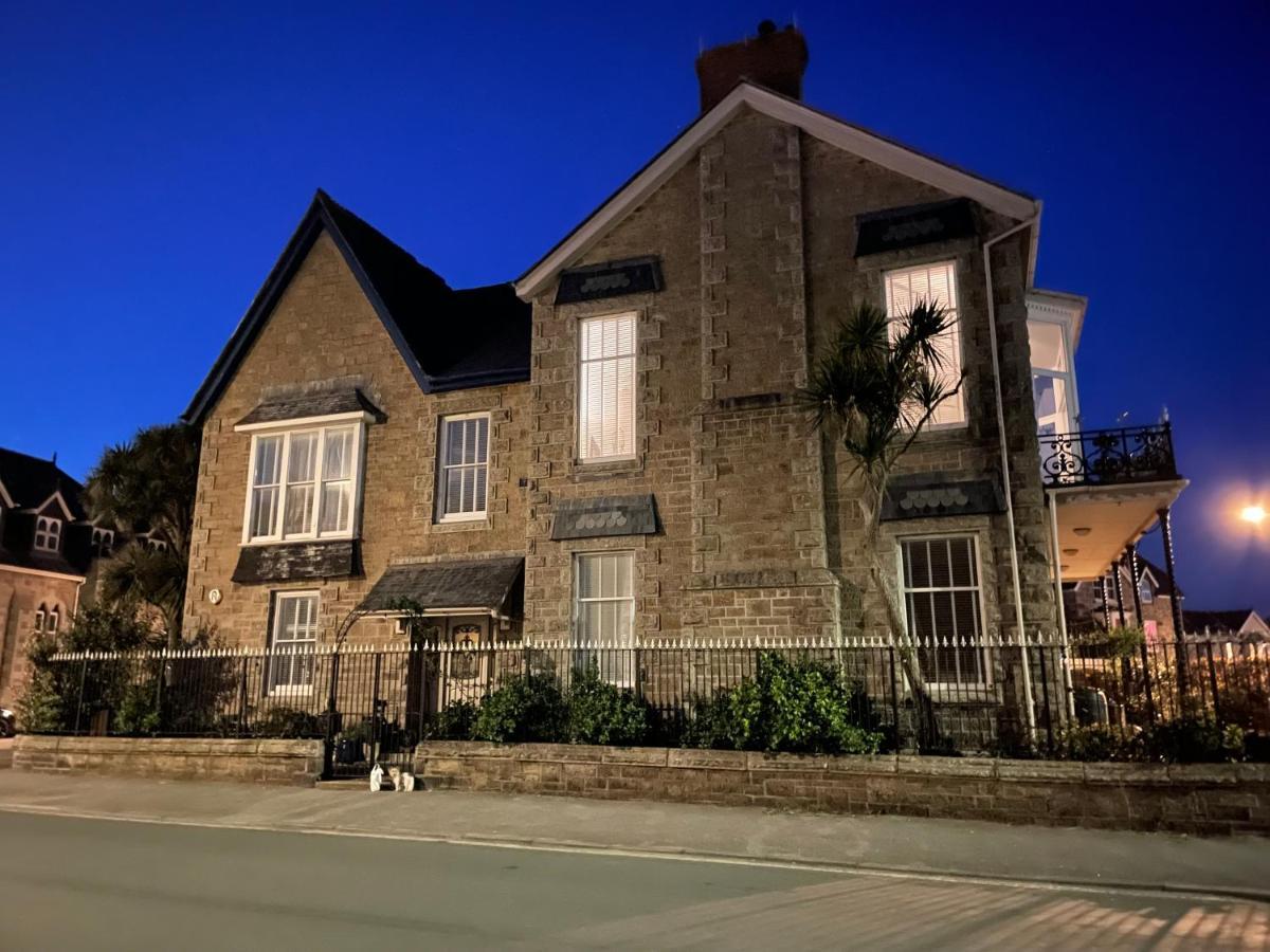 The Old Club Bed & Breakfast Пензанс Екстериор снимка