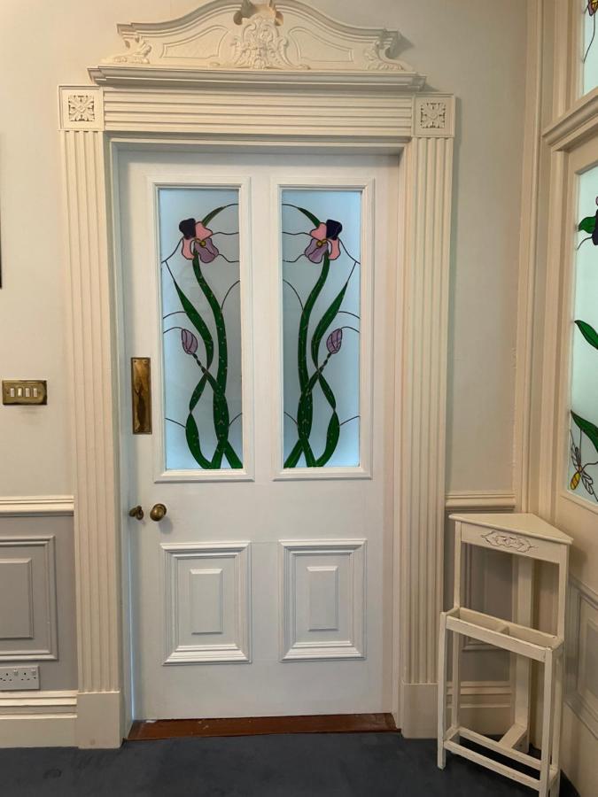 The Old Club Bed & Breakfast Пензанс Екстериор снимка